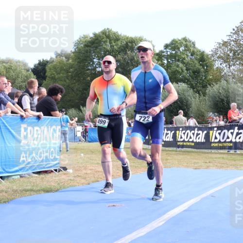 31.08.2025 - Elbe Triathlon Hamburg Strokosch-Dieckow http://msf.ph/oto/8654387 31.08.2025 11:35:28 Ziel 499, 722 meine-sportfotos.de