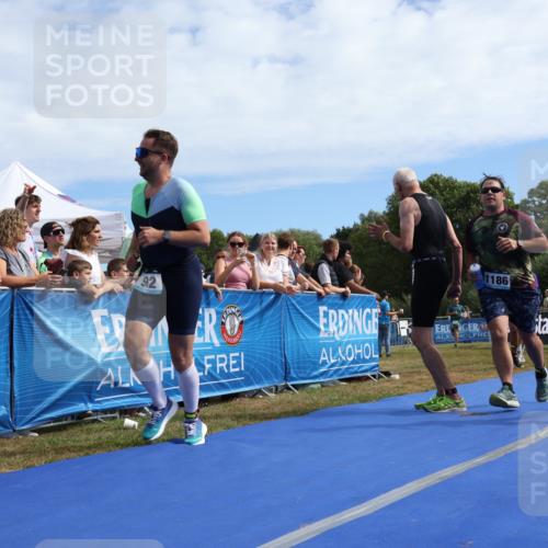 31.08.2025 - Elbe Triathlon Hamburg Strokosch-Dieckow http://msf.ph/oto/8654397 31.08.2025 11:35:57 Ziel 413, 837, 992, 1089, 1186, 1199 meine-sportfotos.de