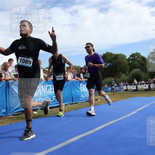 31.08.2025 - Elbe Triathlon Hamburg Strokosch-Dieckow http://msf.ph/oto/8654404 31.08.2025 11:36:00 Ziel 413, 837, 992, 1089, 1186, 1199 meine-sportfotos.de