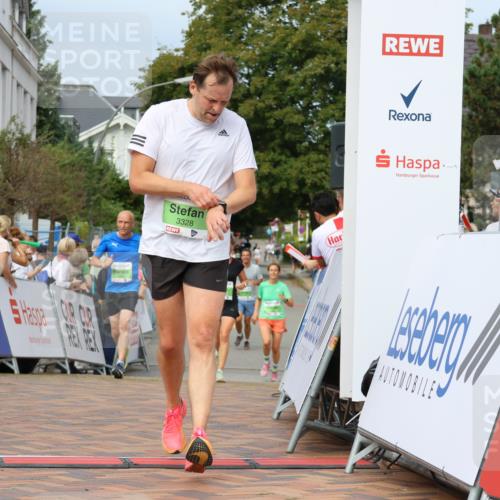 31.08.2025 - 21. Blankeneser Heldenlauf Strokosch-Dieckow http://msf.ph/oto/8654405 31.08.2025 11:04:02 Ziel 3052, 3051, 3303, 3256, 3328 meine-sportfotos.de