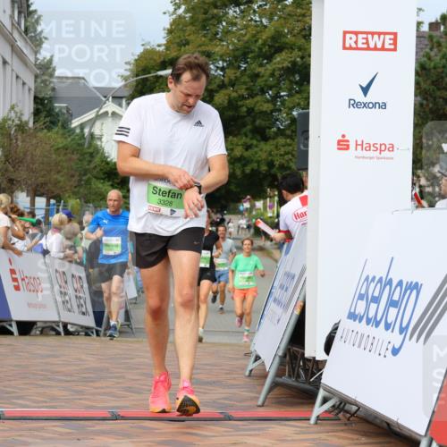 31.08.2025 - 21. Blankeneser Heldenlauf Strokosch-Dieckow http://msf.ph/oto/8654407 31.08.2025 11:04:02 Ziel 3052, 3051, 3303, 3256, 3328 meine-sportfotos.de