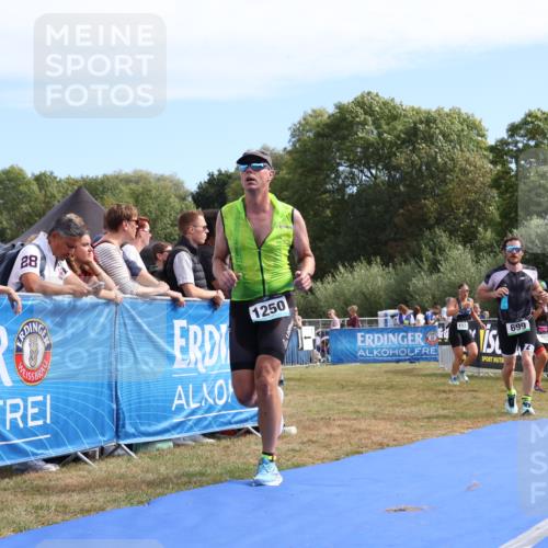 31.08.2025 - Elbe Triathlon Hamburg Strokosch-Dieckow http://msf.ph/oto/8654420 31.08.2025 11:36:30 Ziel 699, 1250 meine-sportfotos.de