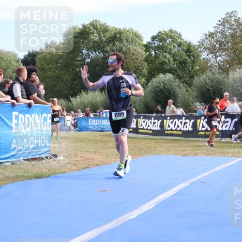 31.08.2025 - Elbe Triathlon Hamburg Strokosch-Dieckow http://msf.ph/oto/8654422 31.08.2025 11:36:31 Ziel 699, 1250 meine-sportfotos.de