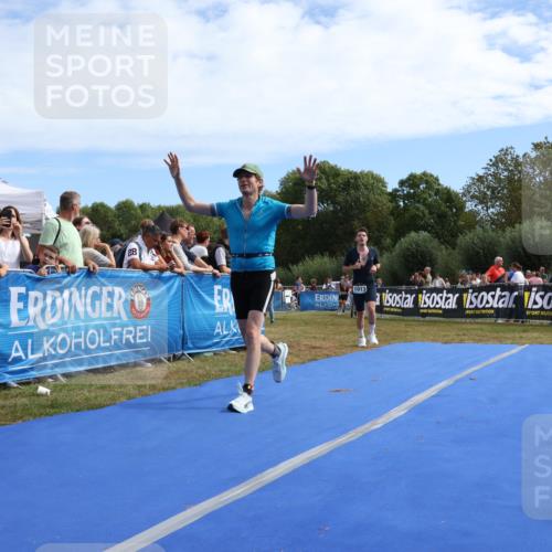 31.08.2025 - Elbe Triathlon Hamburg Strokosch-Dieckow http://msf.ph/oto/8654428 31.08.2025 11:36:43 Ziel 703, 848, 1013 meine-sportfotos.de