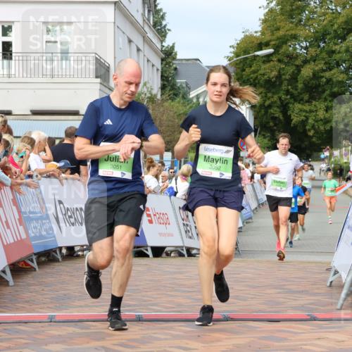 31.08.2025 - 21. Blankeneser Heldenlauf Strokosch-Dieckow http://msf.ph/oto/8654439 31.08.2025 11:03:58 Ziel 3174, 3052, 3051, 3328 meine-sportfotos.de