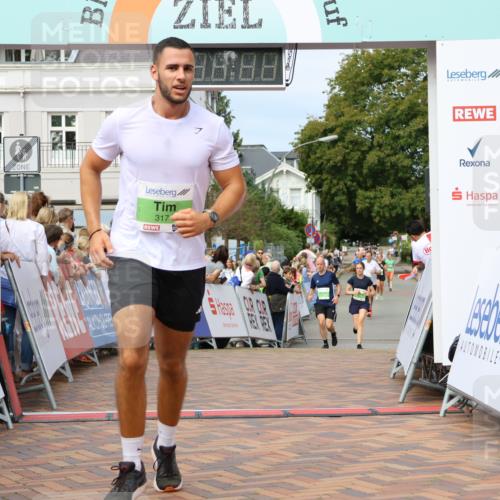 31.08.2025 - 21. Blankeneser Heldenlauf Strokosch-Dieckow http://msf.ph/oto/8654448 31.08.2025 11:03:54 Ziel 3119, 3118, 3679, 3174, 3052, 3051 meine-sportfotos.de