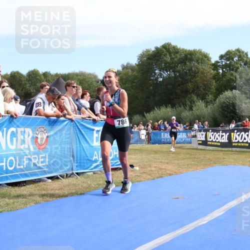 31.08.2025 - Elbe Triathlon Hamburg Strokosch-Dieckow http://msf.ph/oto/8654449 31.08.2025 11:37:07 Ziel 530, 786, 797, 884 meine-sportfotos.de