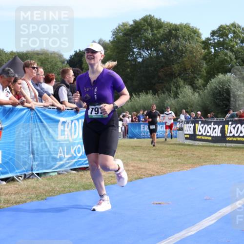31.08.2025 - Elbe Triathlon Hamburg Strokosch-Dieckow http://msf.ph/oto/8654455 31.08.2025 11:37:13 Ziel 797, 866, 1125 meine-sportfotos.de