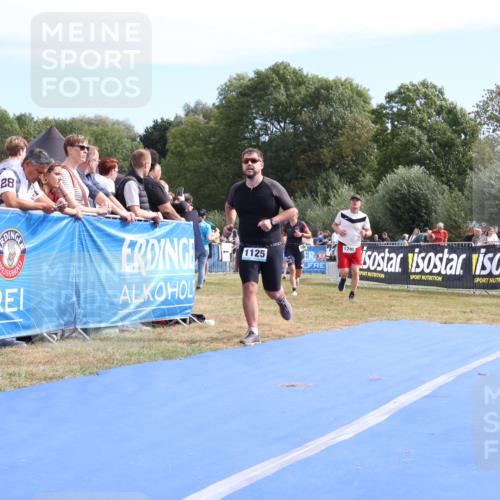 31.08.2025 - Elbe Triathlon Hamburg Strokosch-Dieckow http://msf.ph/oto/8654458 31.08.2025 11:37:18 Ziel 797, 866, 1125, 1242, 1329 meine-sportfotos.de