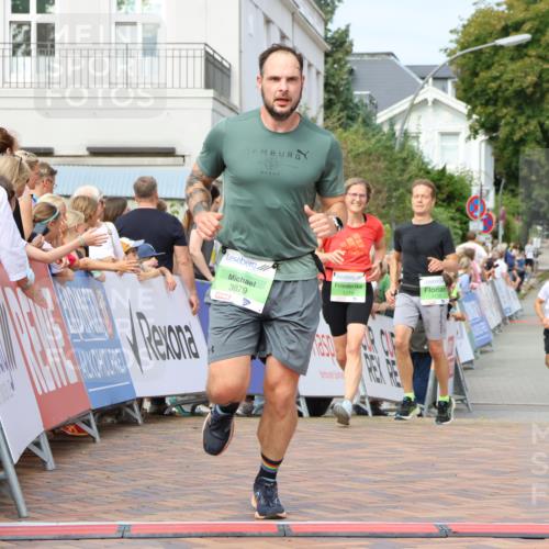 31.08.2025 - 21. Blankeneser Heldenlauf Strokosch-Dieckow http://msf.ph/oto/8654489 31.08.2025 11:03:47 Ziel 3119, 3118, 3679, 3504 meine-sportfotos.de