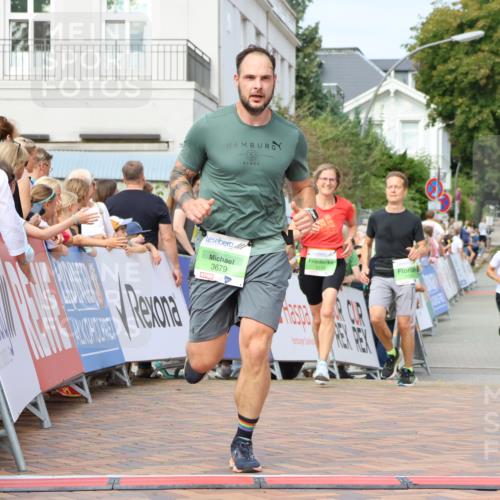 31.08.2025 - 21. Blankeneser Heldenlauf Strokosch-Dieckow http://msf.ph/oto/8654492 31.08.2025 11:03:46 Ziel 3119, 3118, 3679, 3504 meine-sportfotos.de