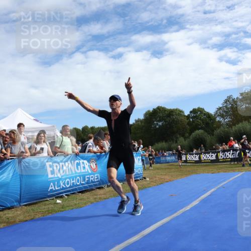 31.08.2025 - Elbe Triathlon Hamburg Strokosch-Dieckow http://msf.ph/oto/8654493 31.08.2025 11:37:52 Ziel 815, 1147, 1312 meine-sportfotos.de