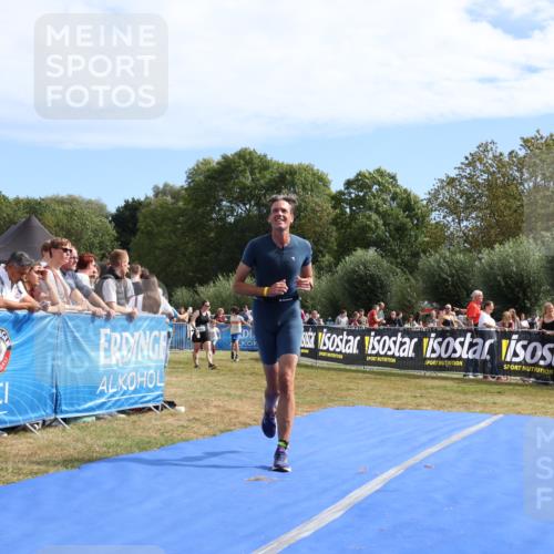 31.08.2025 - Elbe Triathlon Hamburg Strokosch-Dieckow http://msf.ph/oto/8654506 31.08.2025 11:38:28 Ziel 764, 951, 1299, 1301 meine-sportfotos.de