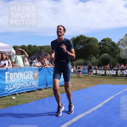 31.08.2025 - Elbe Triathlon Hamburg Strokosch-Dieckow http://msf.ph/oto/8654509 31.08.2025 11:38:29 Ziel 764, 951, 1299, 1301 meine-sportfotos.de