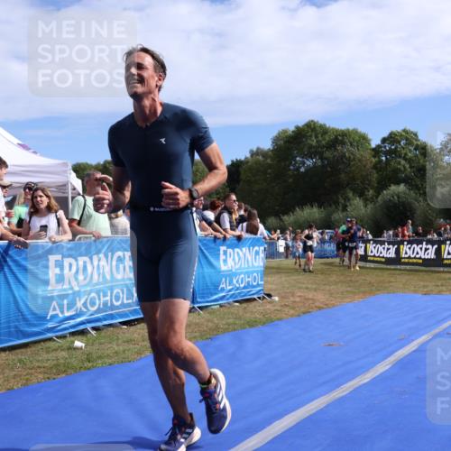 31.08.2025 - Elbe Triathlon Hamburg Strokosch-Dieckow http://msf.ph/oto/8654510 31.08.2025 11:38:29 Ziel 764, 951, 1299, 1301 meine-sportfotos.de