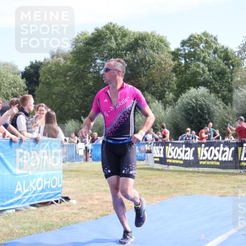 31.08.2025 - Elbe Triathlon Hamburg Strokosch-Dieckow http://msf.ph/oto/8654524 31.08.2025 11:38:36 Ziel 764, 951, 1299 meine-sportfotos.de