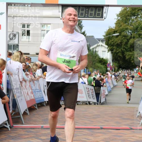 31.08.2025 - 21. Blankeneser Heldenlauf Strokosch-Dieckow http://msf.ph/oto/8654539 31.08.2025 11:03:35 Ziel 3625, 3644 meine-sportfotos.de