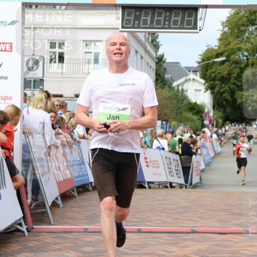 31.08.2025 - 21. Blankeneser Heldenlauf Strokosch-Dieckow http://msf.ph/oto/8654553 31.08.2025 11:03:34 Ziel 3625, 3446, 3302, 3644 meine-sportfotos.de