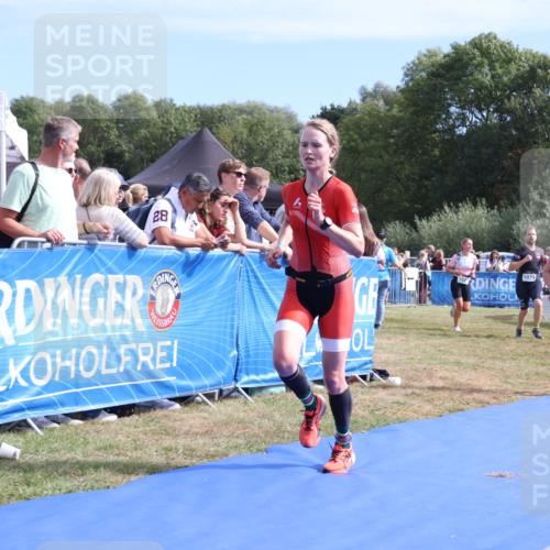 31.08.2025 - Elbe Triathlon Hamburg Strokosch-Dieckow http://msf.ph/oto/8654556 31.08.2025 11:39:08 Ziel 908, 1079, 1424 meine-sportfotos.de