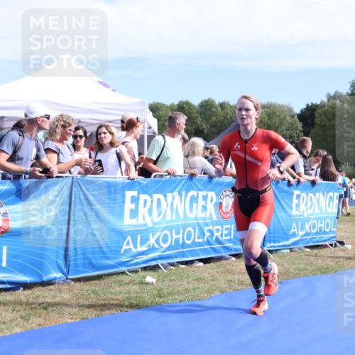 31.08.2025 - Elbe Triathlon Hamburg Strokosch-Dieckow http://msf.ph/oto/8654558 31.08.2025 11:39:09 Ziel 908, 1079, 1424 meine-sportfotos.de