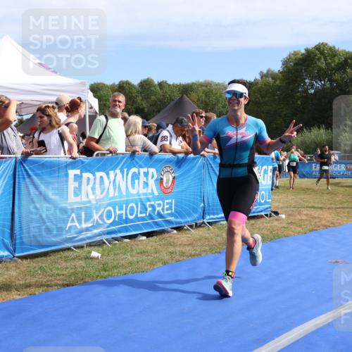 31.08.2025 - Elbe Triathlon Hamburg Strokosch-Dieckow http://msf.ph/oto/8654562 31.08.2025 11:39:10 Ziel 908, 1079, 1424 meine-sportfotos.de