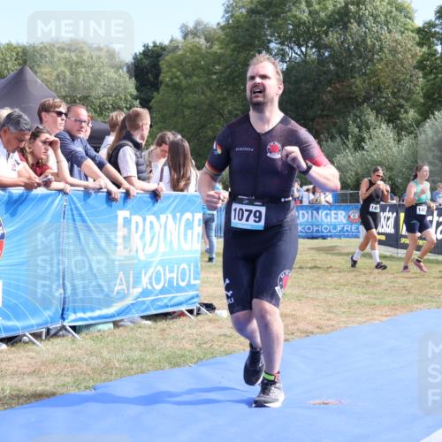31.08.2025 - Elbe Triathlon Hamburg Strokosch-Dieckow http://msf.ph/oto/8654567 31.08.2025 11:39:13 Ziel 908, 1079, 1424 meine-sportfotos.de