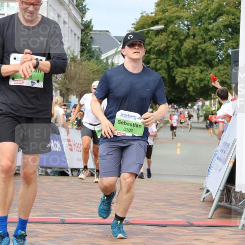 31.08.2025 - 21. Blankeneser Heldenlauf Strokosch-Dieckow http://msf.ph/oto/8654571 31.08.2025 11:03:27 Ziel 3625, 3446, 3373, 3302 meine-sportfotos.de