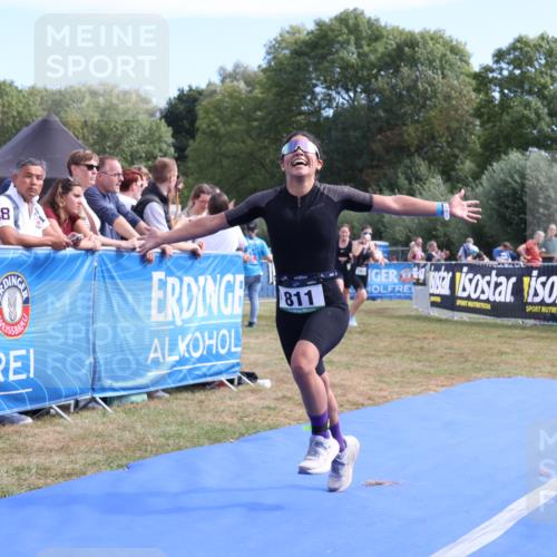 31.08.2025 - Elbe Triathlon Hamburg Strokosch-Dieckow http://msf.ph/oto/8654582 31.08.2025 11:39:43 Ziel 796, 811 meine-sportfotos.de