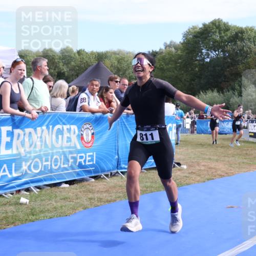 31.08.2025 - Elbe Triathlon Hamburg Strokosch-Dieckow http://msf.ph/oto/8654583 31.08.2025 11:39:43 Ziel 796, 811 meine-sportfotos.de