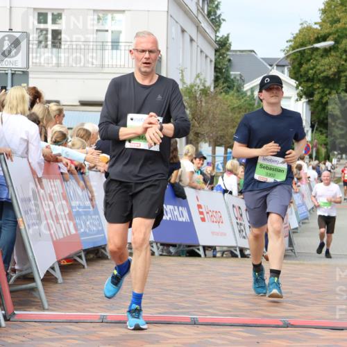 31.08.2025 - 21. Blankeneser Heldenlauf Strokosch-Dieckow http://msf.ph/oto/8654585 31.08.2025 11:03:27 Ziel 3625, 3446, 3373, 3302 meine-sportfotos.de