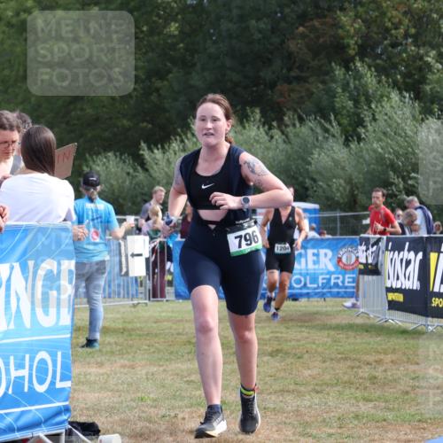 31.08.2025 - Elbe Triathlon Hamburg Strokosch-Dieckow http://msf.ph/oto/8654587 31.08.2025 11:39:46 Ziel 796, 811, 1204, 1326 meine-sportfotos.de