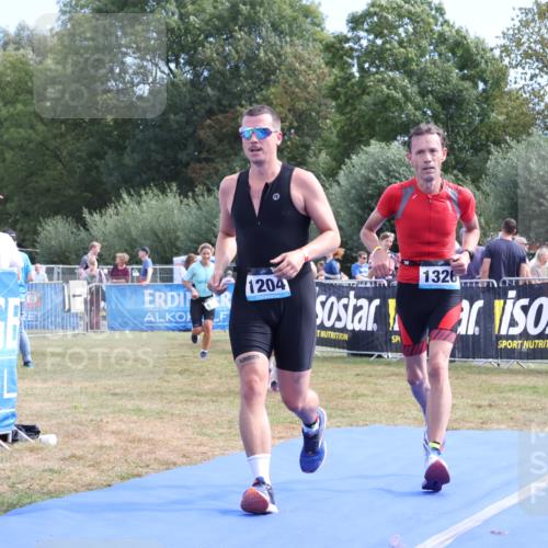 31.08.2025 - Elbe Triathlon Hamburg Strokosch-Dieckow http://msf.ph/oto/8654597 31.08.2025 11:39:53 Ziel 796, 820, 850, 1204, 1326 meine-sportfotos.de