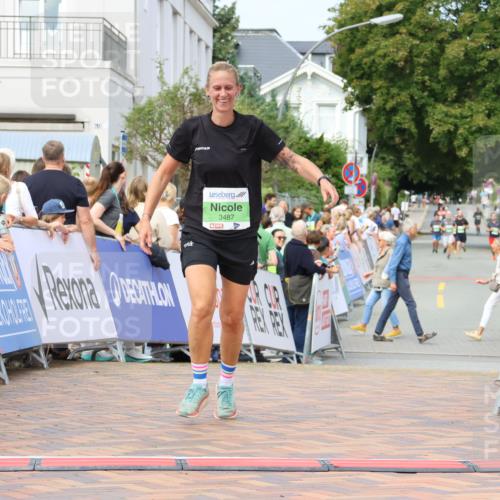 31.08.2025 - 21. Blankeneser Heldenlauf Strokosch-Dieckow http://msf.ph/oto/8654598 31.08.2025 11:02:46 Ziel 3487, 3714 meine-sportfotos.de