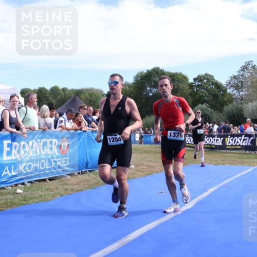 31.08.2025 - Elbe Triathlon Hamburg Strokosch-Dieckow http://msf.ph/oto/8654602 31.08.2025 11:39:55 Ziel 820, 850, 1201, 1204, 1326 meine-sportfotos.de