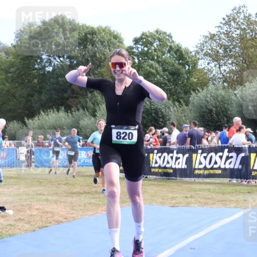 31.08.2025 - Elbe Triathlon Hamburg Strokosch-Dieckow http://msf.ph/oto/8654606 31.08.2025 11:39:56 Ziel 820, 850, 1201, 1204, 1326 meine-sportfotos.de