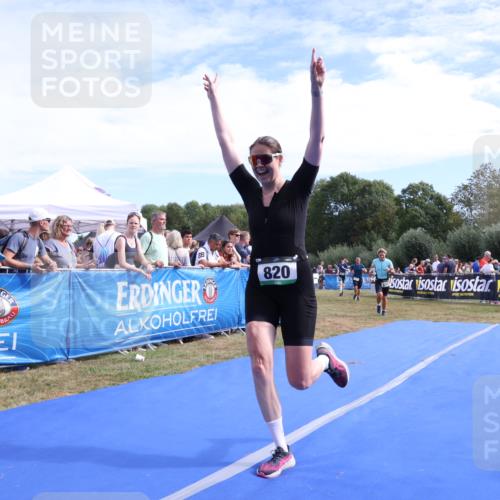 31.08.2025 - Elbe Triathlon Hamburg Strokosch-Dieckow http://msf.ph/oto/8654608 31.08.2025 11:39:57 Ziel 820, 850, 1201, 1204, 1326 meine-sportfotos.de