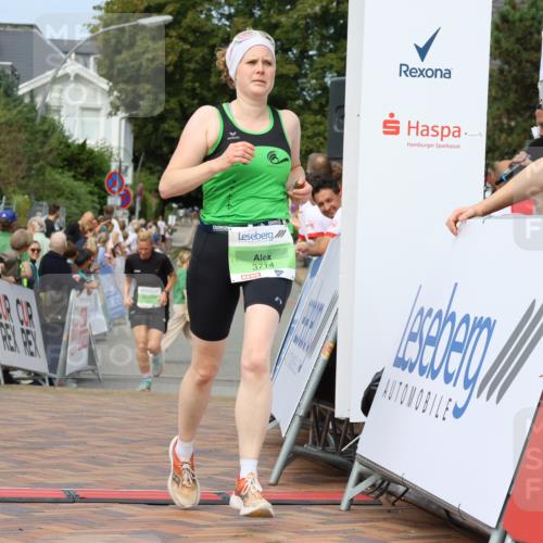 31.08.2025 - 21. Blankeneser Heldenlauf Strokosch-Dieckow http://msf.ph/oto/8654610 31.08.2025 11:02:42 Ziel 3487, 3714 meine-sportfotos.de