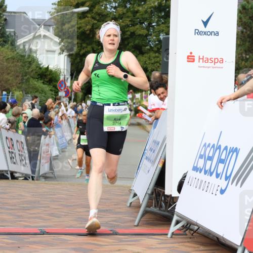 31.08.2025 - 21. Blankeneser Heldenlauf Strokosch-Dieckow http://msf.ph/oto/8654630 31.08.2025 11:02:42 Ziel 3487, 3714 meine-sportfotos.de