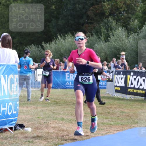 31.08.2025 - Elbe Triathlon Hamburg Strokosch-Dieckow http://msf.ph/oto/8654631 31.08.2025 11:40:08 Ziel 826, 1201 meine-sportfotos.de