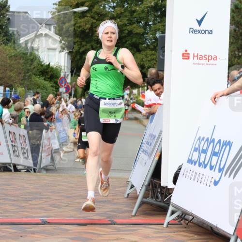 31.08.2025 - 21. Blankeneser Heldenlauf Strokosch-Dieckow http://msf.ph/oto/8654633 31.08.2025 11:02:42 Ziel 3487, 3714 meine-sportfotos.de