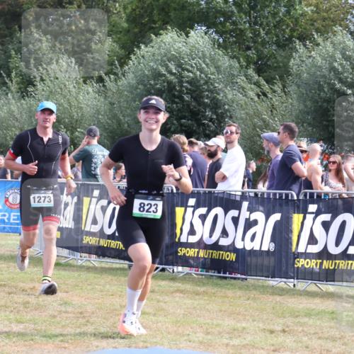 31.08.2025 - Elbe Triathlon Hamburg Strokosch-Dieckow http://msf.ph/oto/8654640 31.08.2025 11:40:26 Ziel 660, 823, 1273, 1310, 1379 meine-sportfotos.de