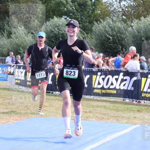 31.08.2025 - Elbe Triathlon Hamburg Strokosch-Dieckow http://msf.ph/oto/8654645 31.08.2025 11:40:27 Ziel 660, 823, 1273, 1310, 1379 meine-sportfotos.de