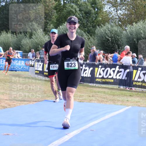 31.08.2025 - Elbe Triathlon Hamburg Strokosch-Dieckow http://msf.ph/oto/8654647 31.08.2025 11:40:28 Ziel 660, 823, 1273, 1310, 1379 meine-sportfotos.de