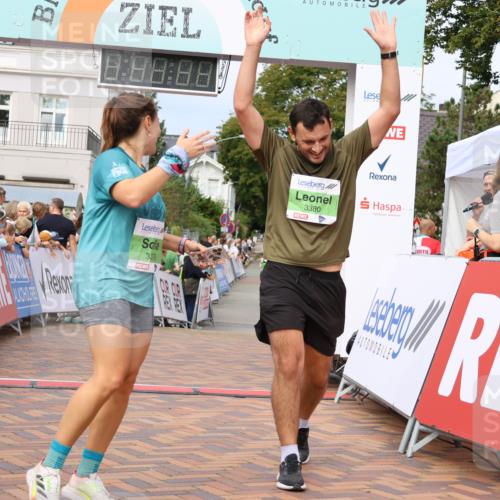 31.08.2025 - 21. Blankeneser Heldenlauf Strokosch-Dieckow http://msf.ph/oto/8654648 31.08.2025 11:02:34 Ziel 3380, 3379, 3135, 3136, 3406, 3727 meine-sportfotos.de