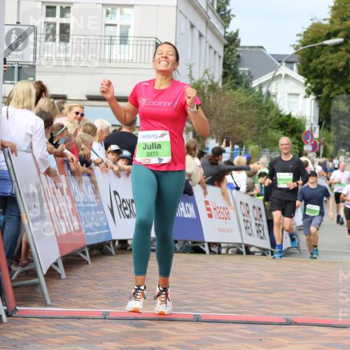 31.08.2025 - 21. Blankeneser Heldenlauf Strokosch-Dieckow http://msf.ph/oto/8654651 31.08.2025 11:03:22 Ziel 3675, 3446, 3373, 3302 meine-sportfotos.de