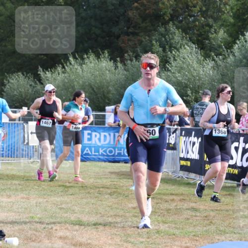 31.08.2025 - Elbe Triathlon Hamburg Strokosch-Dieckow http://msf.ph/oto/8654657 31.08.2025 11:40:31 Ziel 660, 823, 1273, 1310, 1379 meine-sportfotos.de