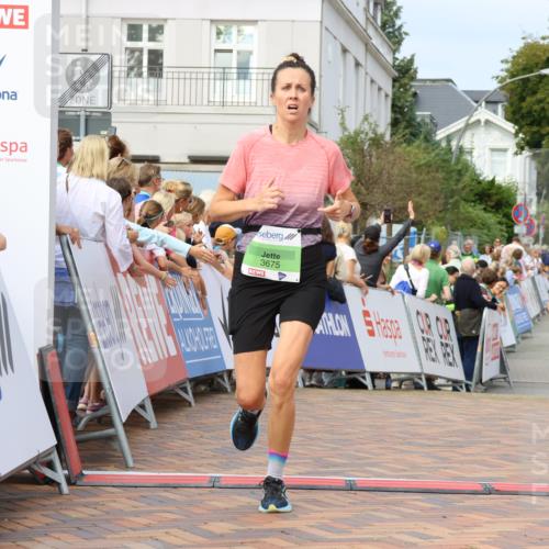 31.08.2025 - 21. Blankeneser Heldenlauf Strokosch-Dieckow http://msf.ph/oto/8654675 31.08.2025 11:03:18 Ziel 3675, 3373 meine-sportfotos.de