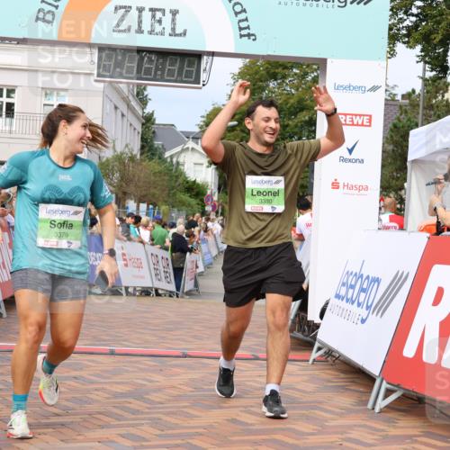 31.08.2025 - 21. Blankeneser Heldenlauf Strokosch-Dieckow http://msf.ph/oto/8654679 31.08.2025 11:02:34 Ziel 3380, 3379, 3135, 3136, 3406, 3727 meine-sportfotos.de