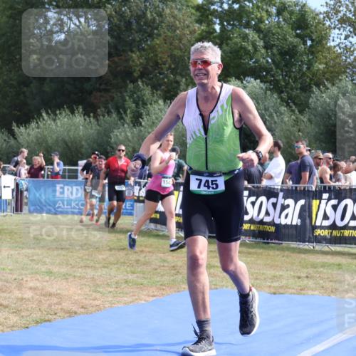 31.08.2025 - Elbe Triathlon Hamburg Strokosch-Dieckow http://msf.ph/oto/8654682 31.08.2025 11:40:43 Ziel 665, 745, 1137, 1298 meine-sportfotos.de