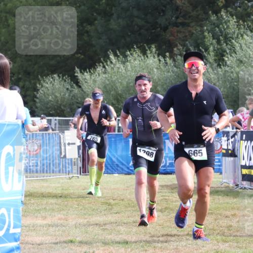 31.08.2025 - Elbe Triathlon Hamburg Strokosch-Dieckow http://msf.ph/oto/8654690 31.08.2025 11:40:48 Ziel 665, 745, 765, 1137, 1298 meine-sportfotos.de